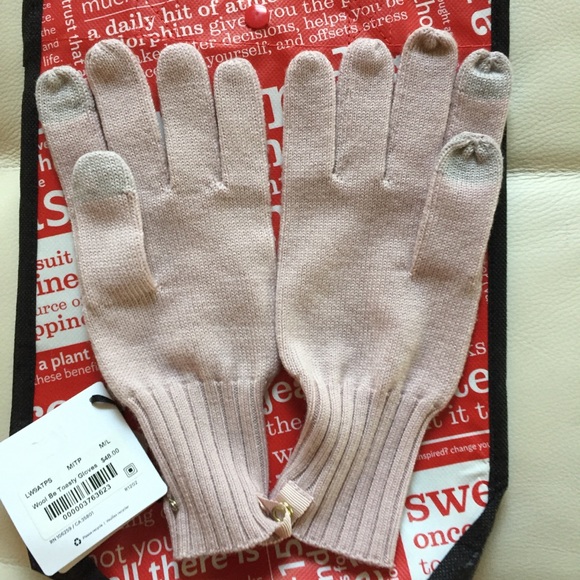 NWT MITP LULULEMON WOOL BE TOASTY GLOVES PINK - Picture 3 of 8